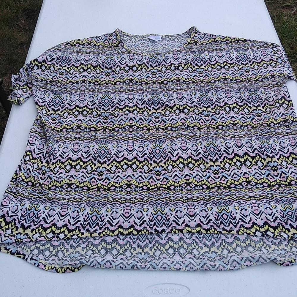 Lula Roe Black Yellow and Pink Multicolored short sleeve top